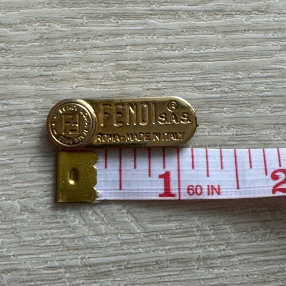 Vintage Fendi hardware - Picture 2 of 3